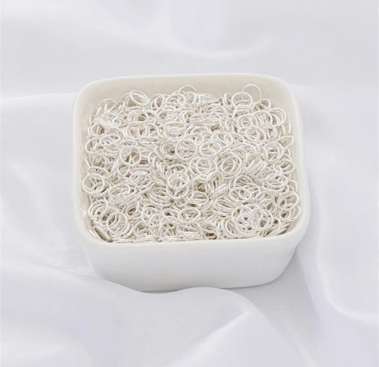 100–200pcs Metal Jump Rings & Split Rings 0.7mm Wire, 4–10mm Open Single Loop Rings for Jewelry Making, DIY Crafts & Jewelry Repair